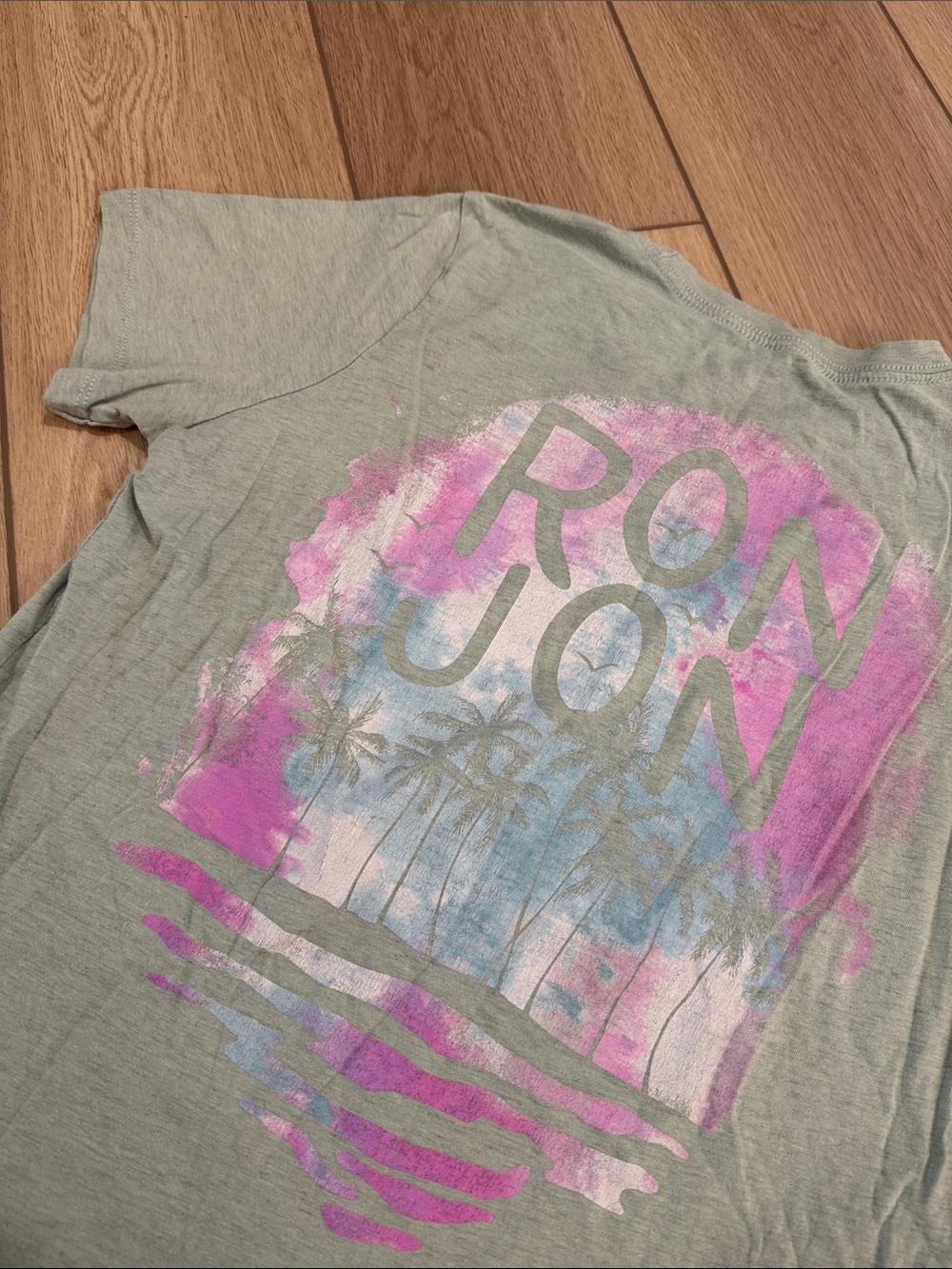 Ron Jon Surf Shop Logo Watercolor Shirt Sz M Trendy Resortwear Beach Travel